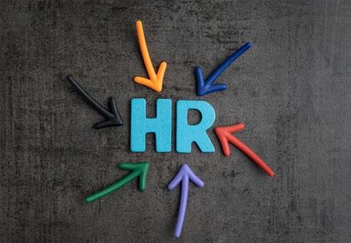 5 challenges facing human resources management in companies and institutions